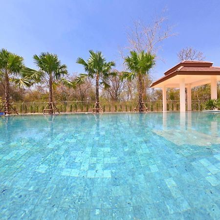Isan Golf & Adventure Hotel Udon Thani Exterior foto