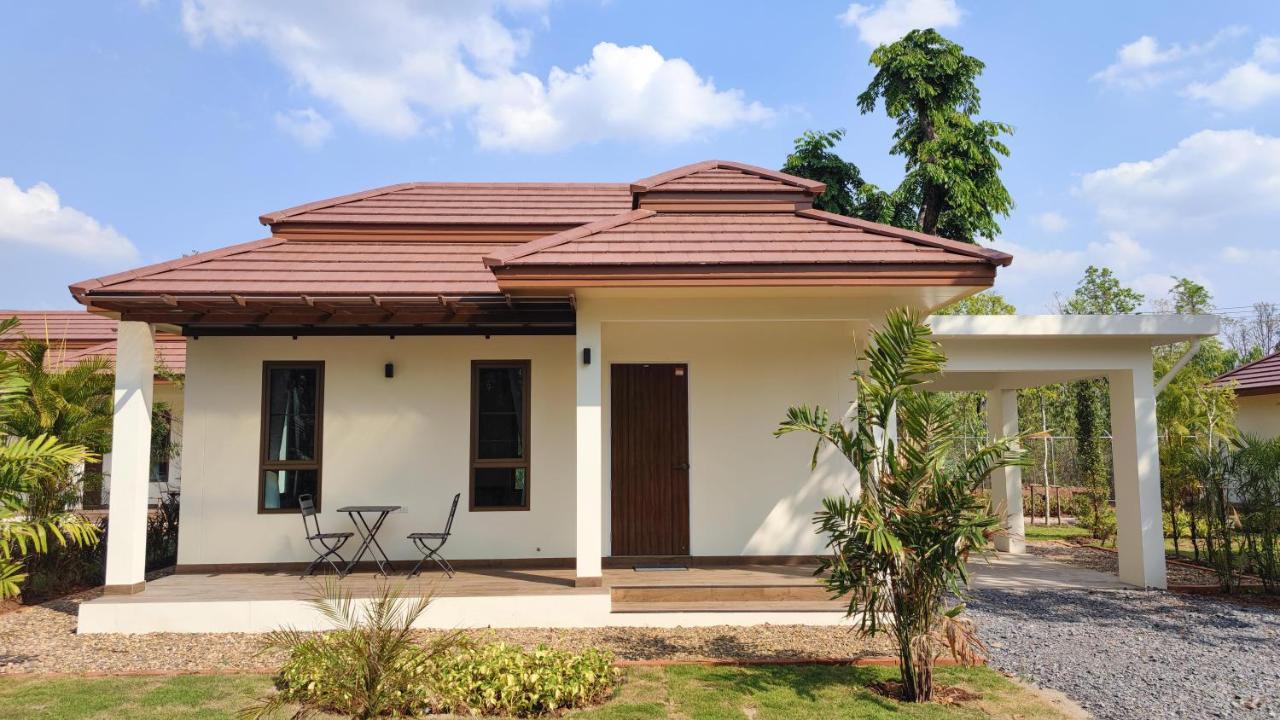 Isan Golf & Adventure Hotel Udon Thani Exterior foto
