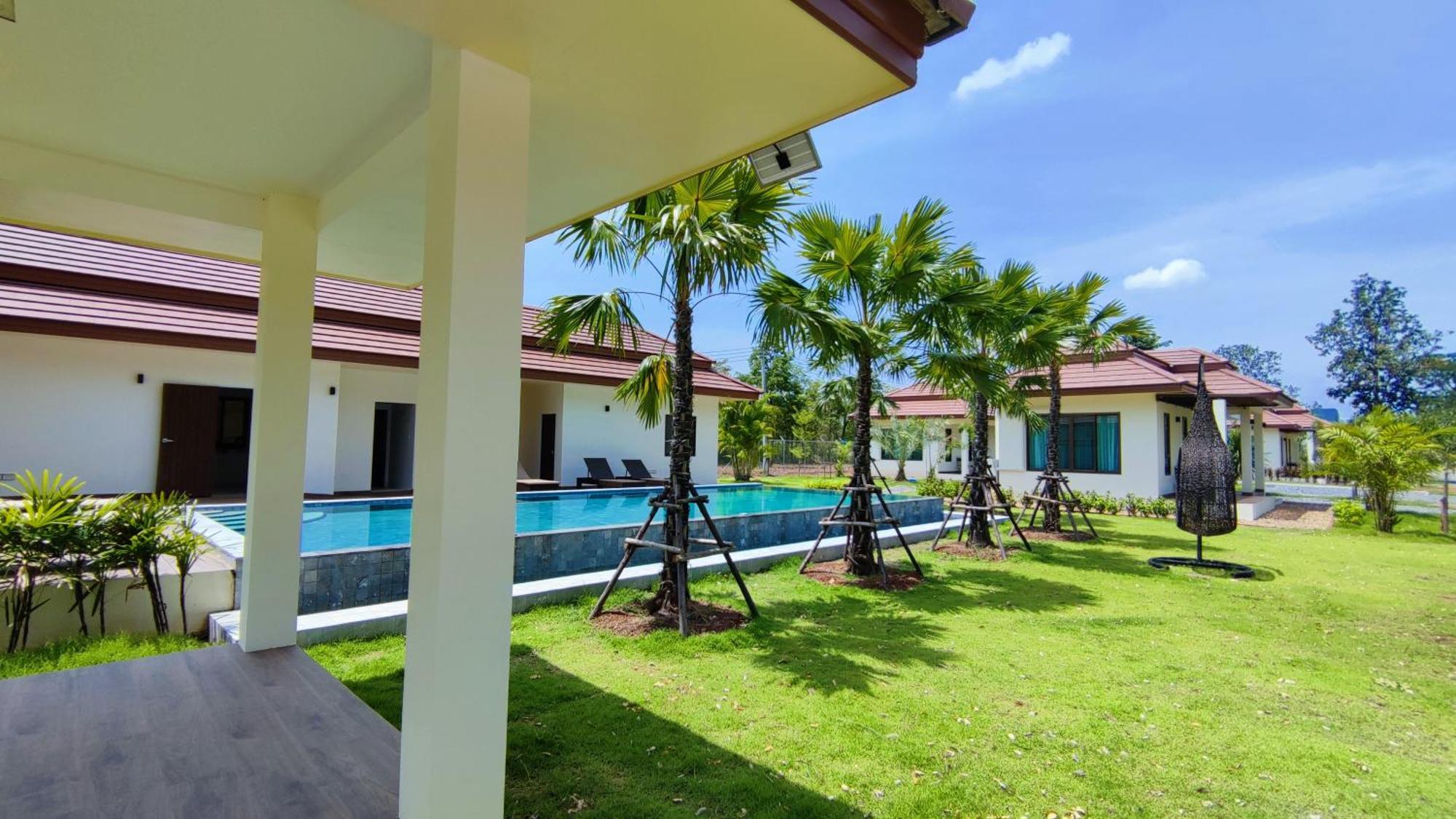 Isan Golf & Adventure Hotel Udon Thani Exterior foto