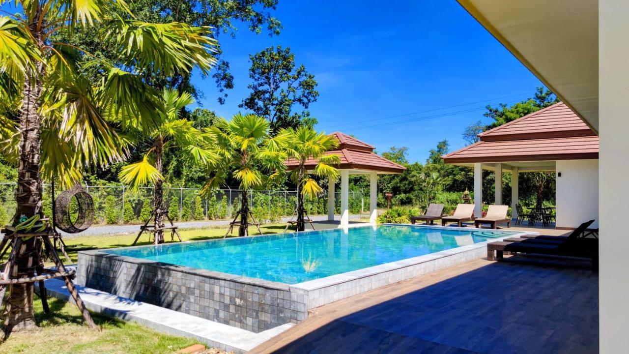 Isan Golf & Adventure Hotel Udon Thani Exterior foto