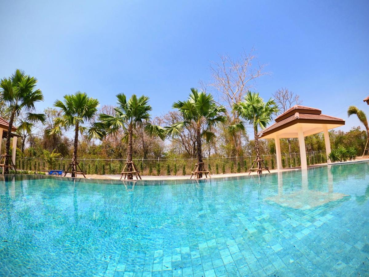 Isan Golf & Adventure Hotel Udon Thani Exterior foto