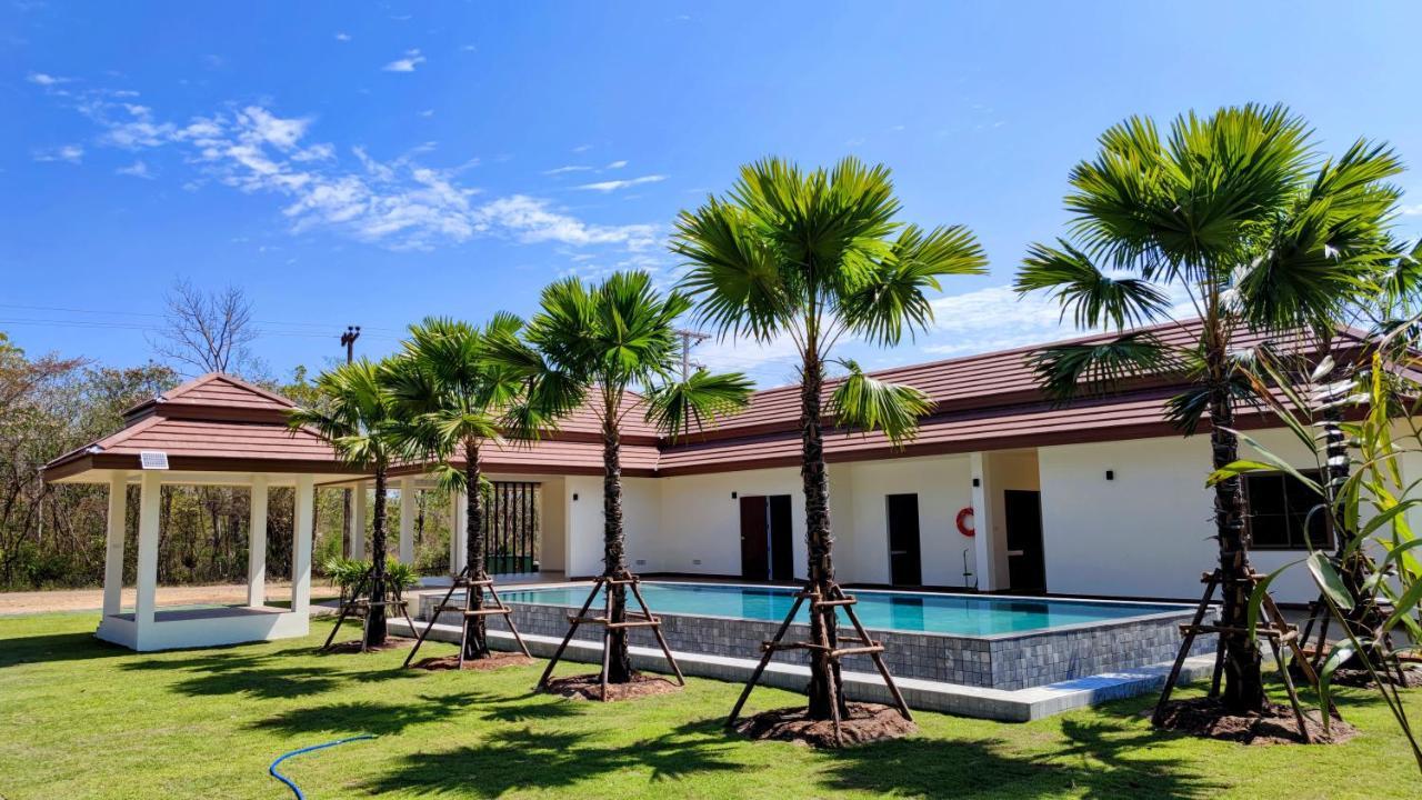 Isan Golf & Adventure Hotel Udon Thani Exterior foto